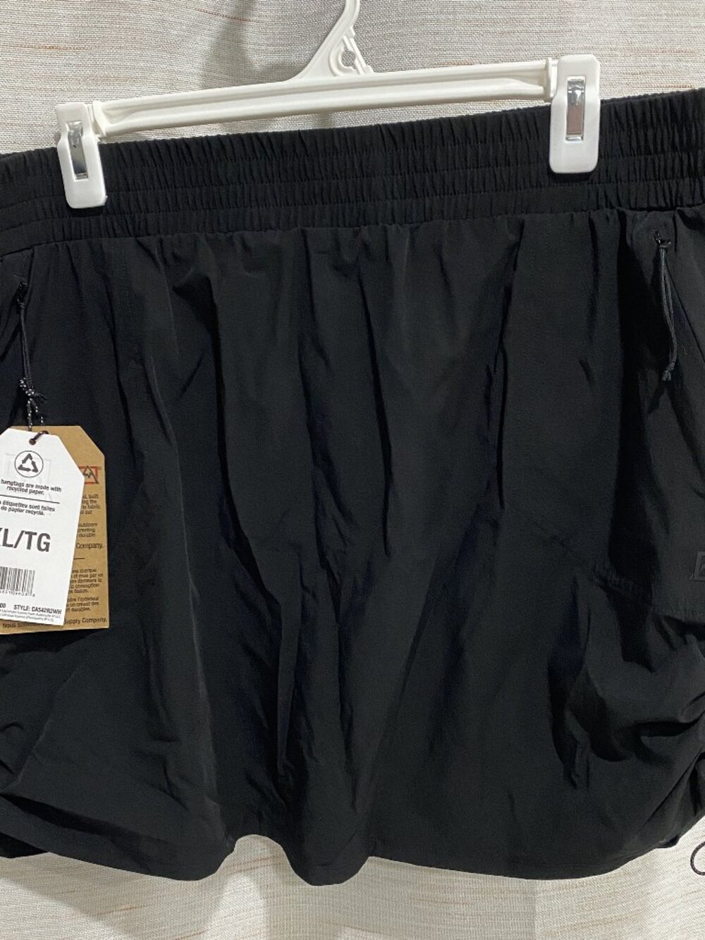 Avalanche Skort XL Black Womens (246)